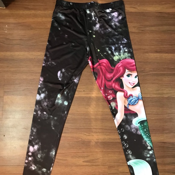 🧜🏼‍♀️ (Disney) Little Mermaid Leggings 🧜🏼‍♀️ - Picture 2 of 5